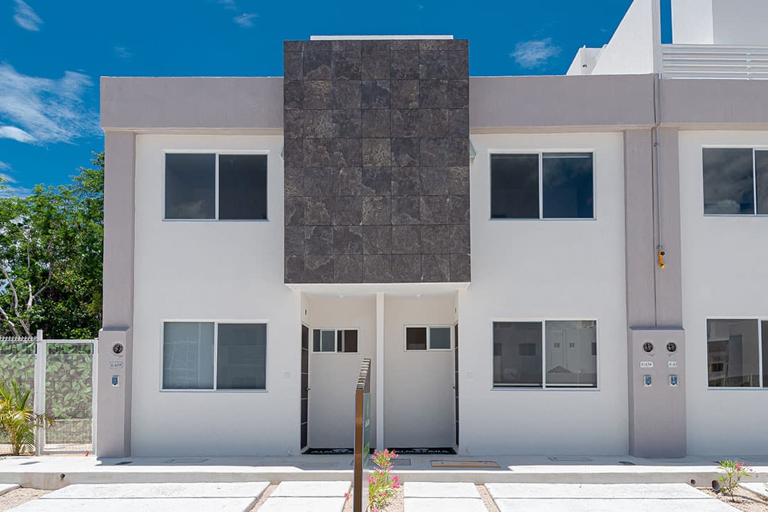 Almazara Residencial Modelo Flanboyan Fachada